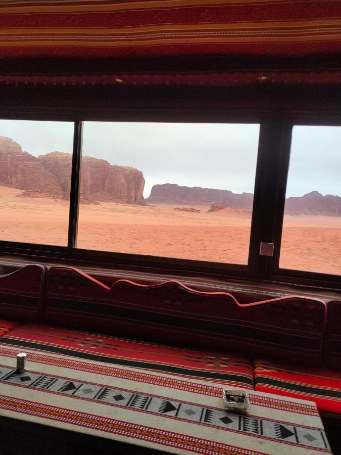 ホテルRotana Camp ワディ ・ラム エクステリア 写真