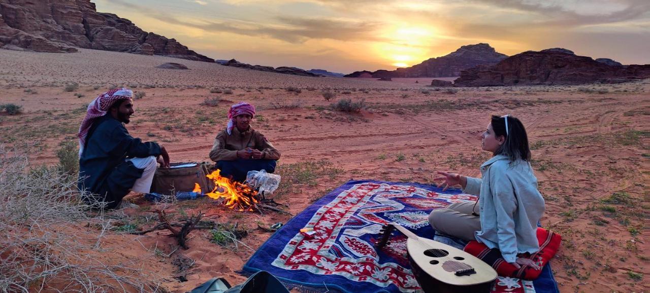 ホテルRotana Camp ワディ ・ラム エクステリア 写真