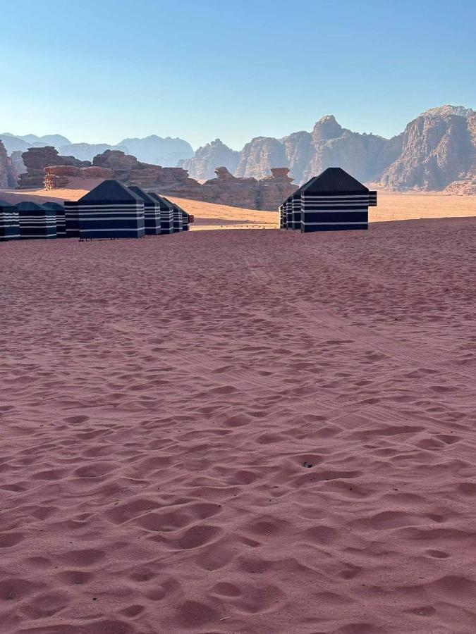 ホテルRotana Camp ワディ ・ラム エクステリア 写真