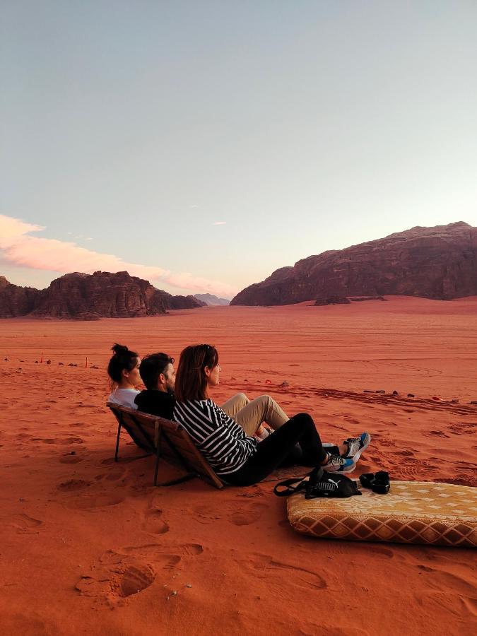 ホテルRotana Camp ワディ ・ラム エクステリア 写真