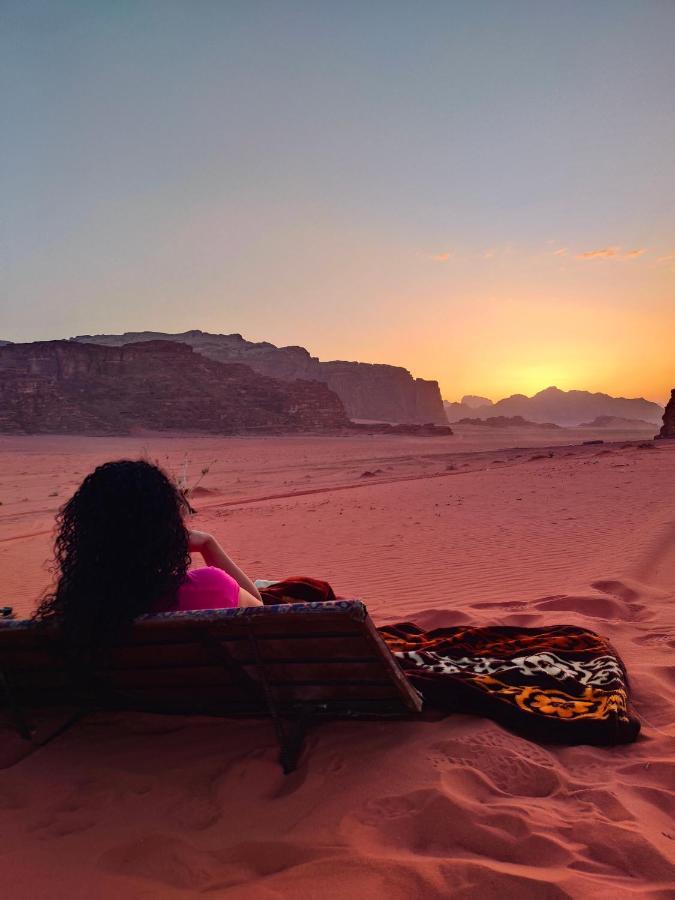 ホテルRotana Camp ワディ ・ラム エクステリア 写真